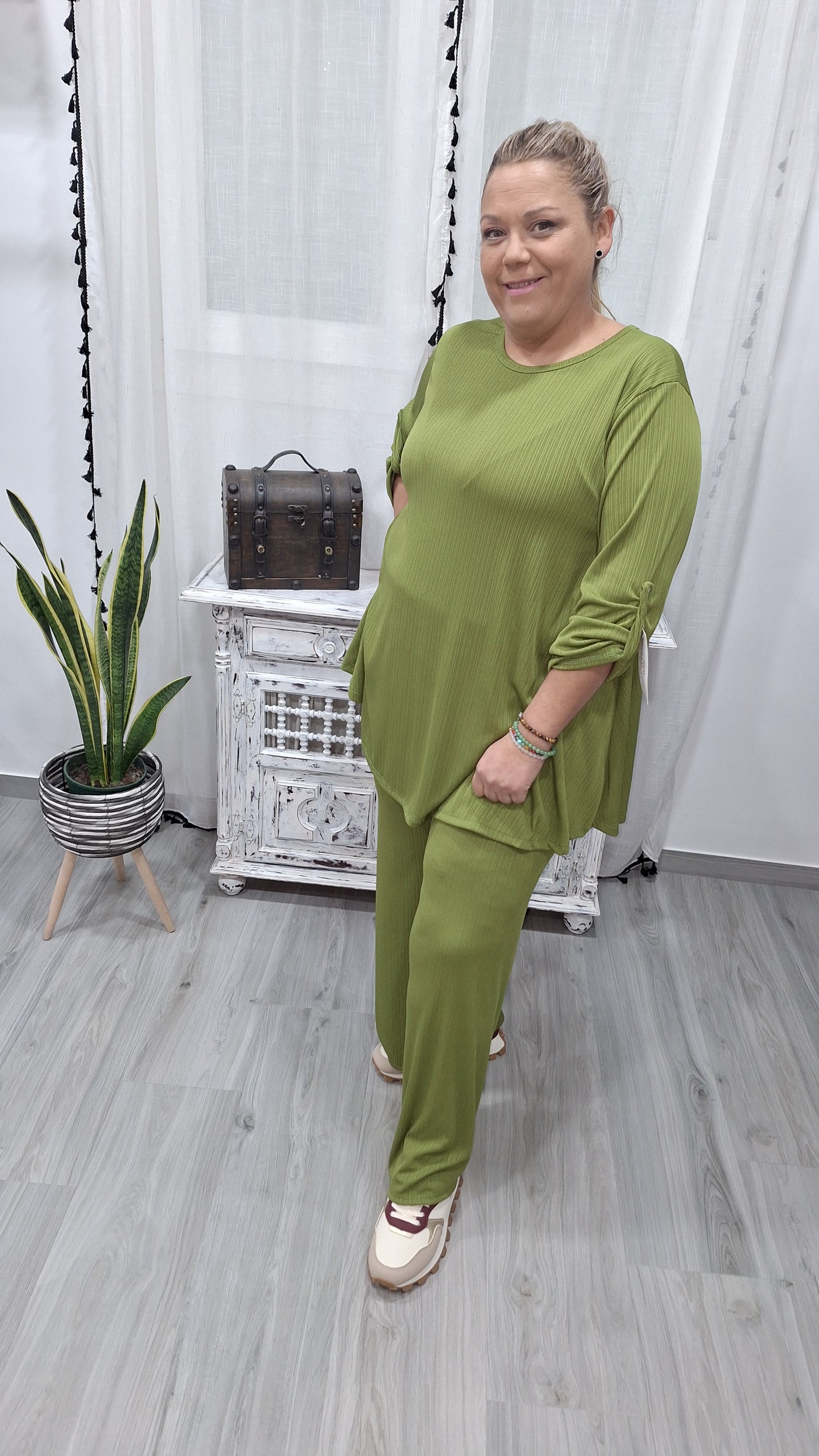 CONJUNTO CURVY